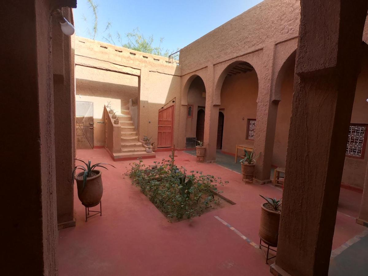 Authentic Riad & Activities Erg Мхамид Экстерьер фото