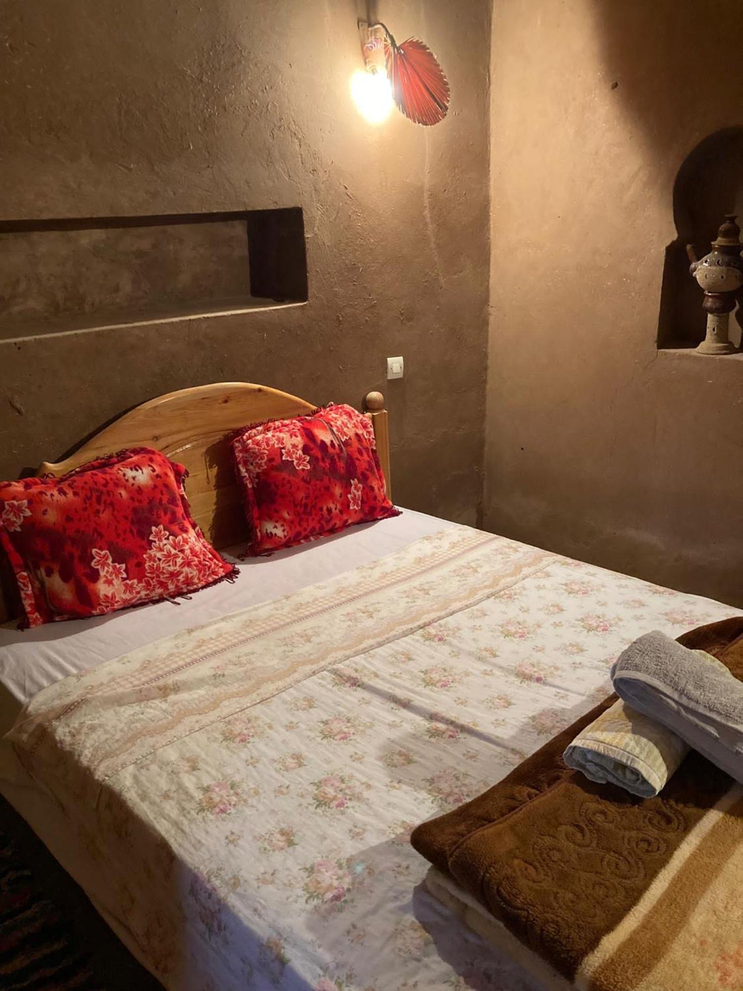 Authentic Riad & Activities Erg Мхамид Экстерьер фото