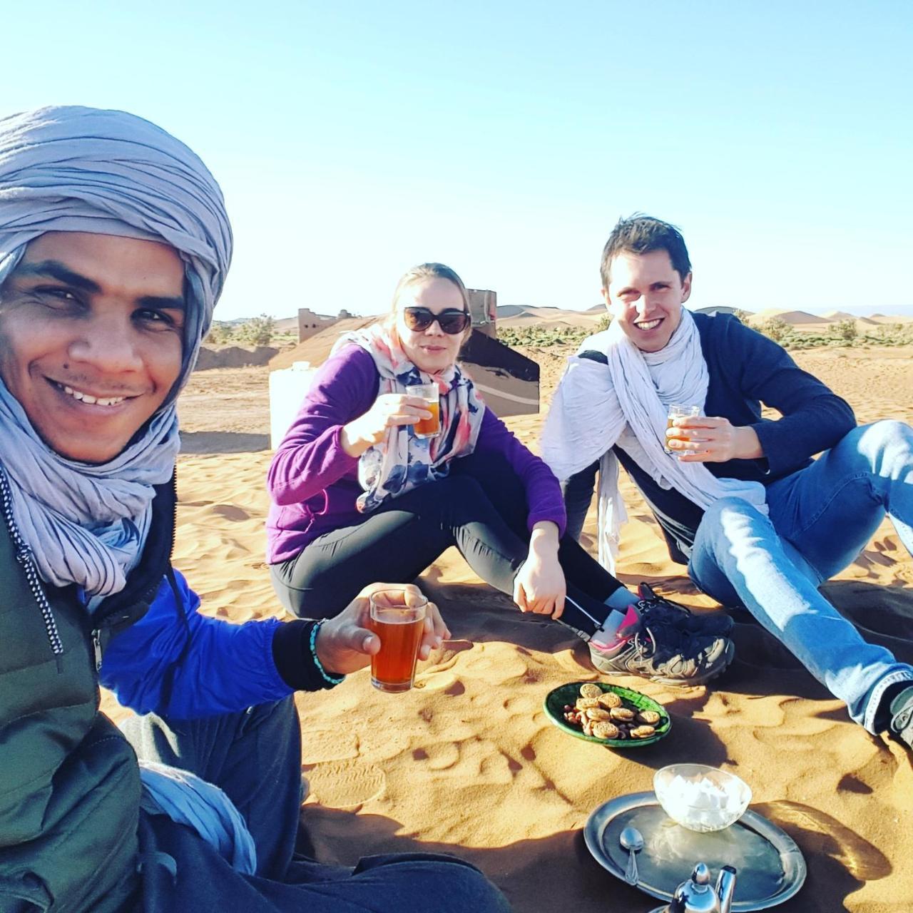 Authentic Riad & Activities Erg Мхамид Экстерьер фото